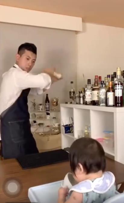 バーテンダーの父親が粉ミルクを作ったら…　福建省