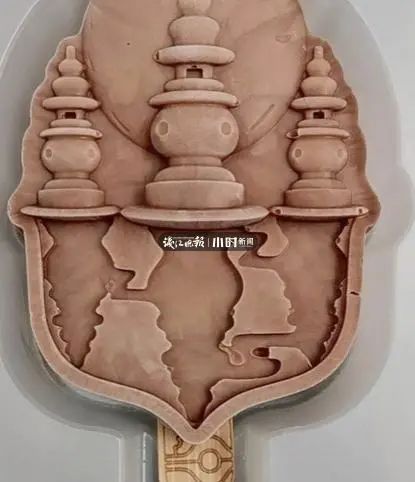 杭州西湖でもご當(dāng)?shù)廿ⅴぅ拱k売！名所や伝説モチーフに　浙江省