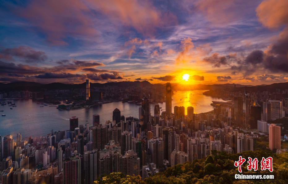 朝焼けに照らされたヴィクトリア?ハーバー　香港地區(qū)