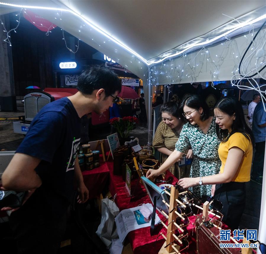 杭州で「サマーナイトカーニバル」が開幕　ナイトタイムエコノミー促進