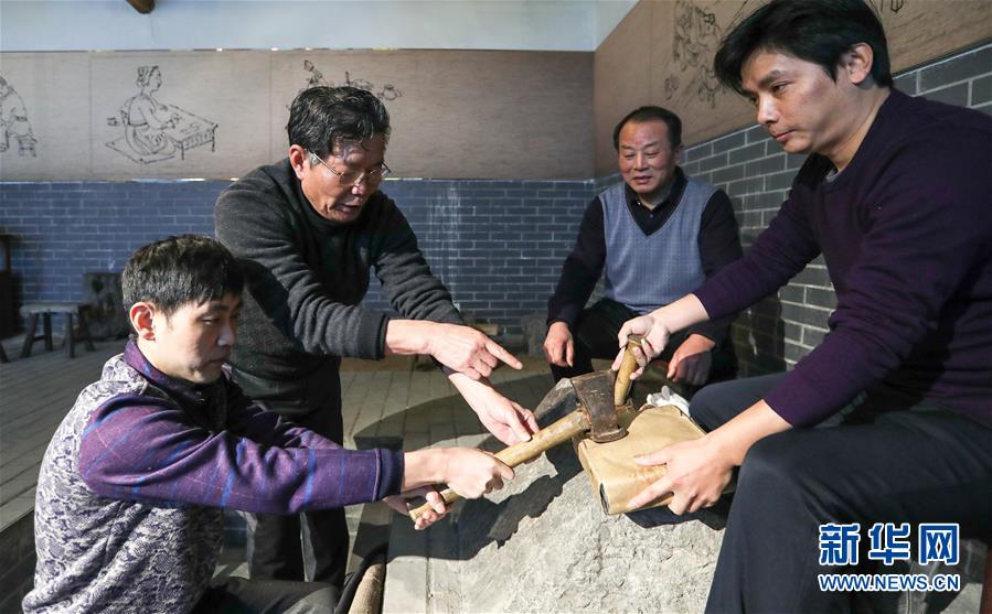 薄さと上質(zhì)な輝きが特徴の南京金箔