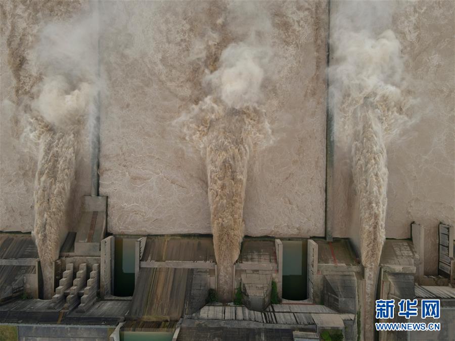 小浪底ダム、放流を継続して出水期の安全を確保