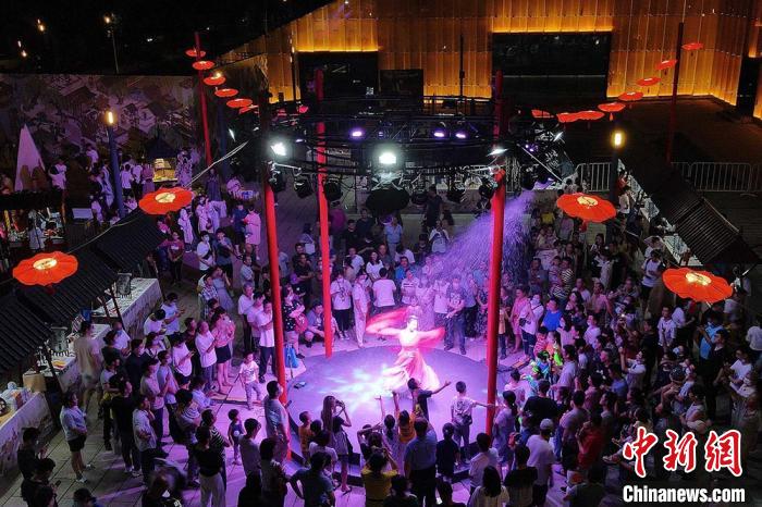 秦淮テイスト満載！江蘇省南京に「長乾里潮玩街」がオープン