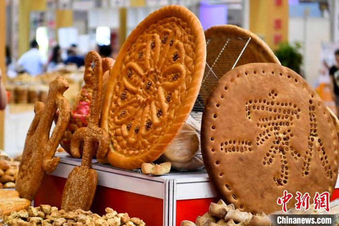 ナンで貧困脫卻、一大産業(yè)に発展　新疆