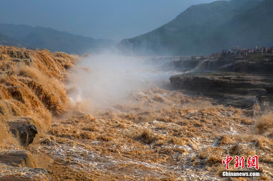 観賞のベストシーズンを迎えた黃河壺口瀑布