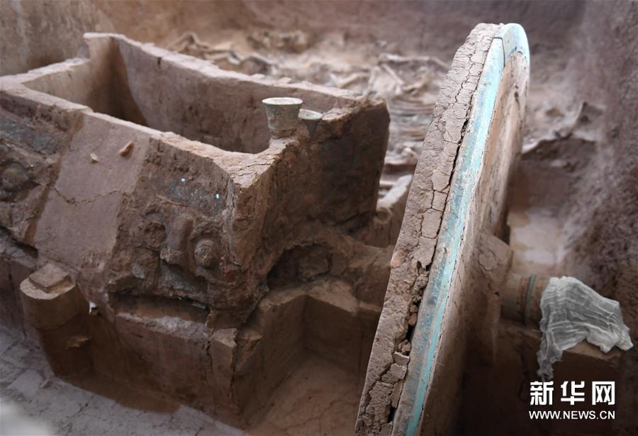 2800年前の青銅フレームの車輪が取り付けられた馬車を復(fù)元　陝西省
