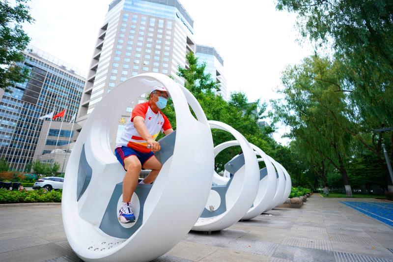 インタラクティブフィットネスバイク。