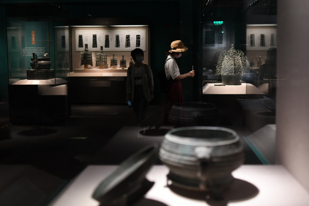 中國(guó)國(guó)家博物館で寶鶏で出土した青銅器の特別展