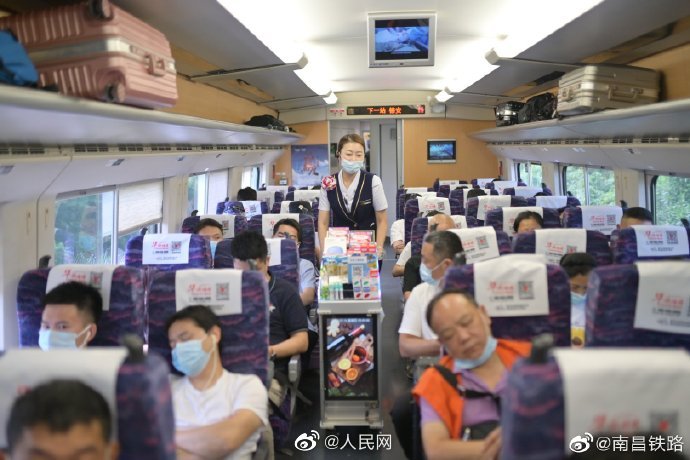 食品ロスにNO!　南昌高速鉄道で染付風(fēng)ミニカップ容器メニューが登場(chǎng)
