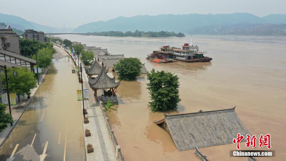 「長(zhǎng)江2020年第5號(hào)洪水」の増水ピークが重慶市街地に到達(dá)