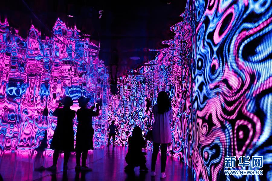 「北京國際光と影のアートシーズン（玉淵潭會場）」が開幕