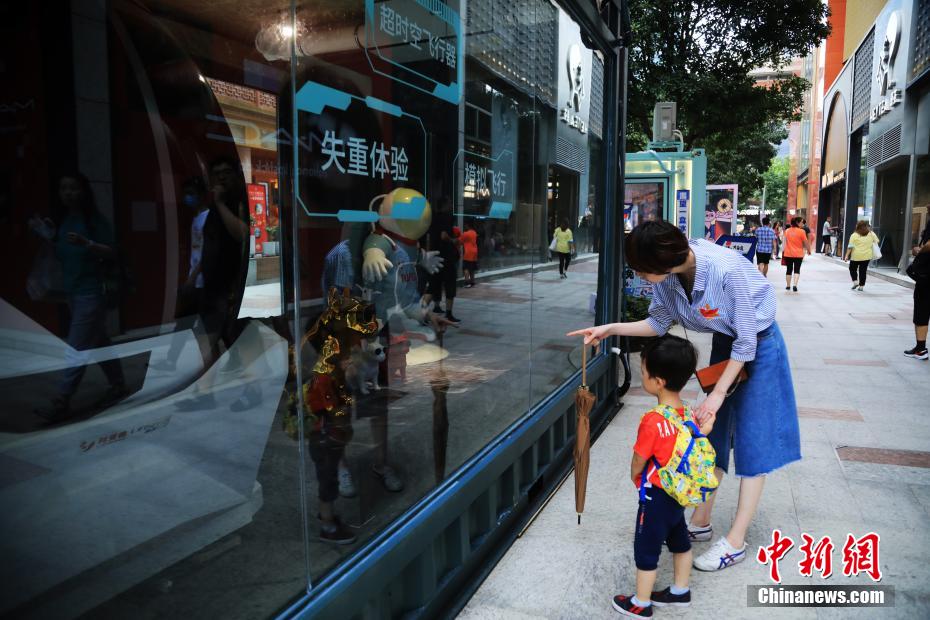 コンテナ?マーケットが上海に登場