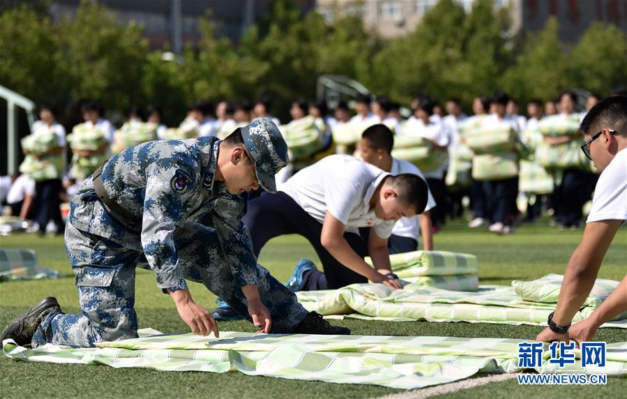 高校入學(xué)後の「最初の授業(yè)」は意思を鍛える軍事訓(xùn)練