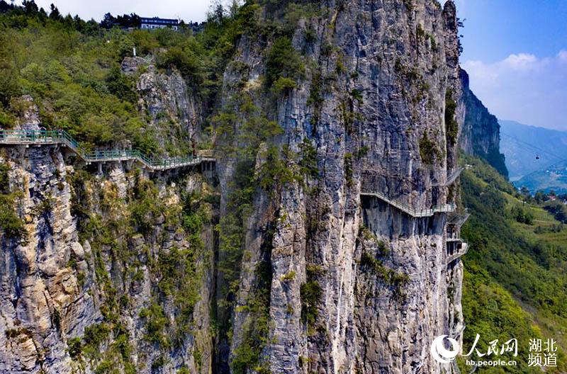 北緯30度のカルスト奇観「恩施大峽谷」を訪ねて