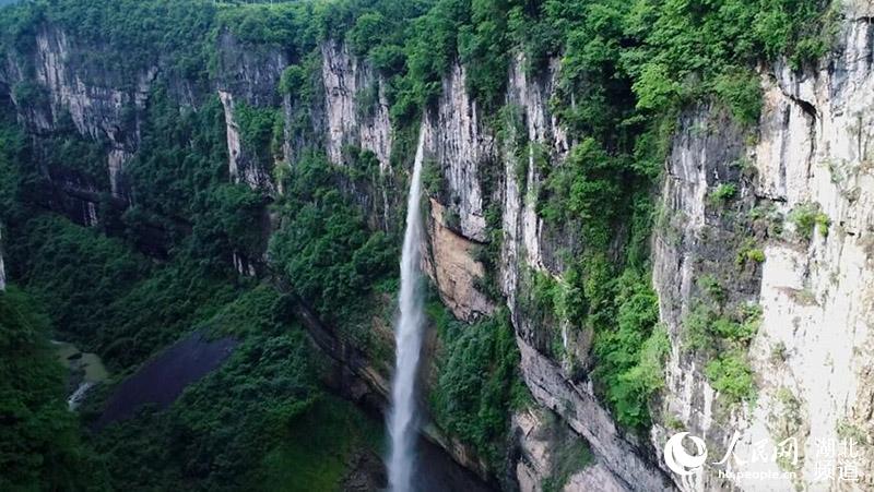 北緯30度のカルスト奇観「恩施大峽谷」を訪ねて