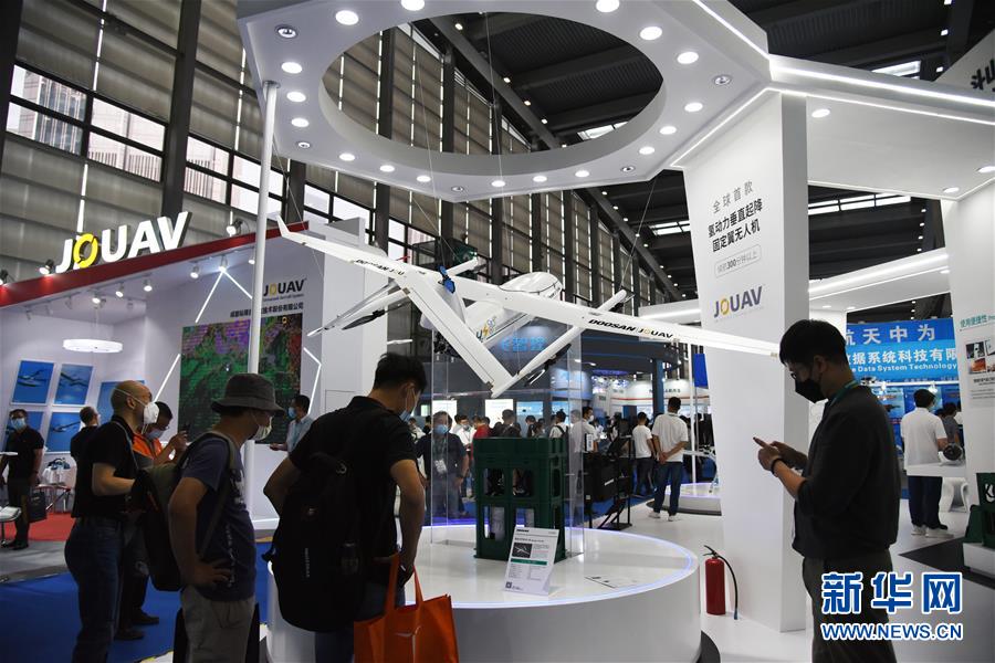 ドローン1千機が「2020年世界ドローン大會」に勢揃い　広東省深セン
