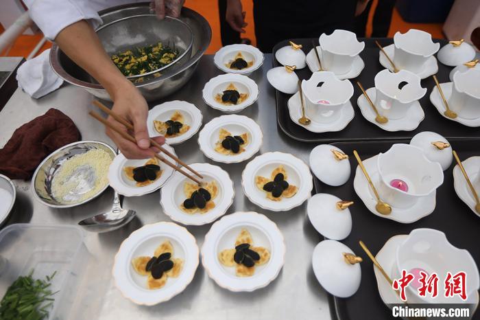 江蘇省で中國高速道路グルメフェス、各地のシェフが腕前競う