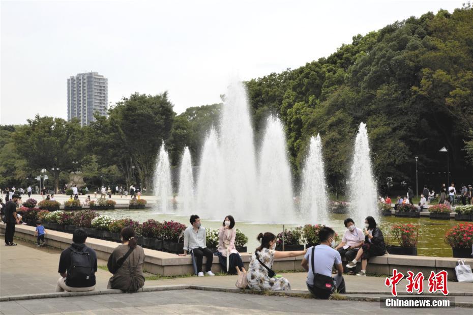 日本、シルバーウィーク中の外出増加