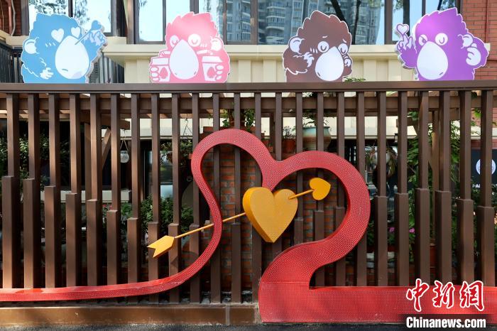 四川省成都に戀のあまい雰囲気漂う「戀愛橫町」登場