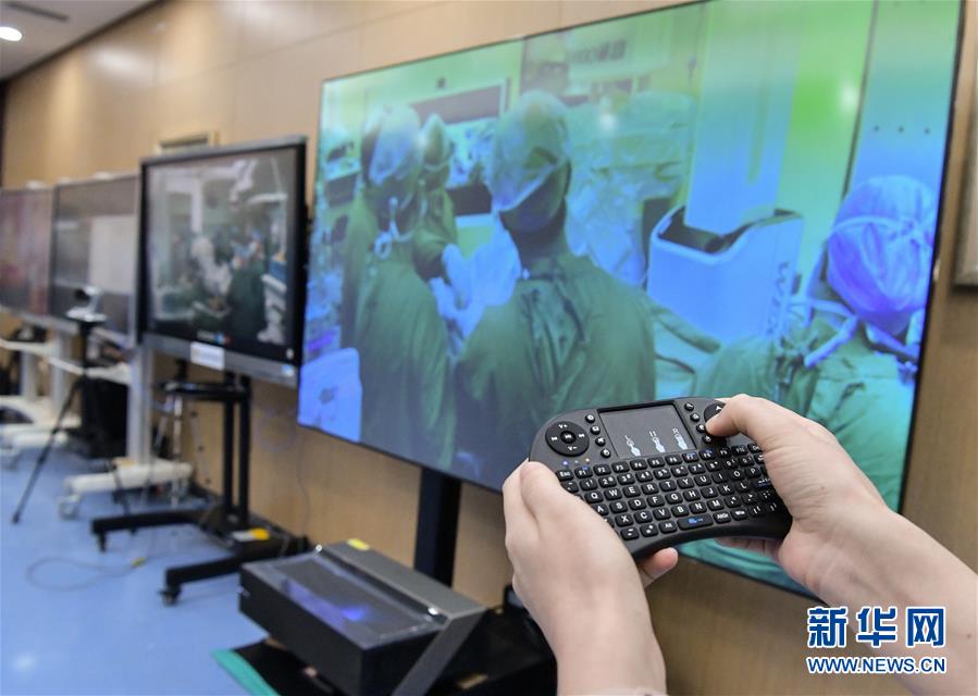 青島大學(xué)附屬病院が5G超遠(yuǎn)隔泌尿器外科手術(shù)を?qū)g施