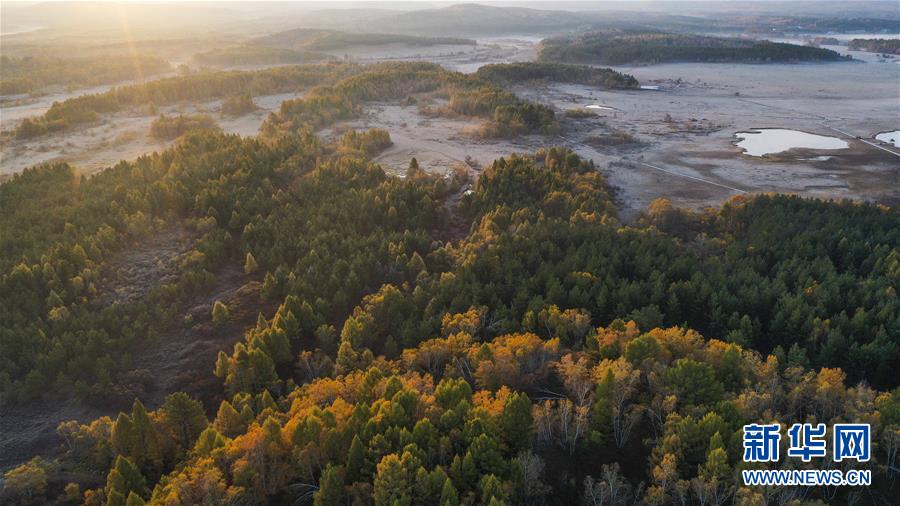 國家森林公園でしみじみと楽しむ秋　河北省承徳市