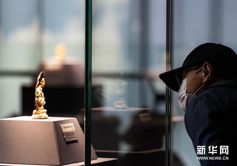 連休は博物館で　北京古代建築博物館に大勢(shì)の観光客