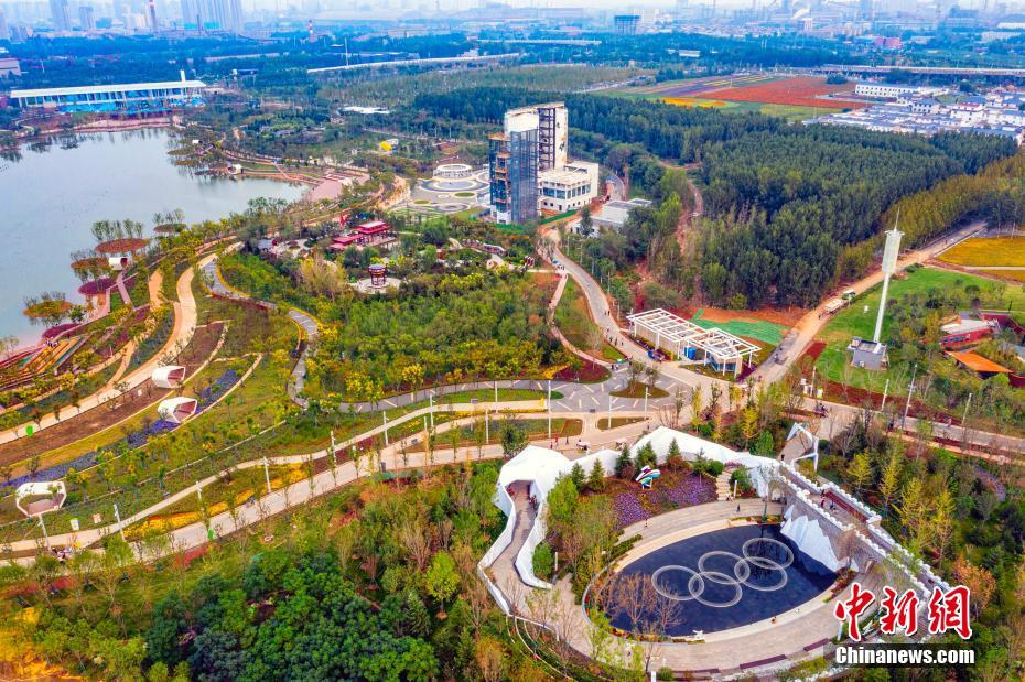 かつてのゴミ捨て場が美しい花園に大変身！　河北省