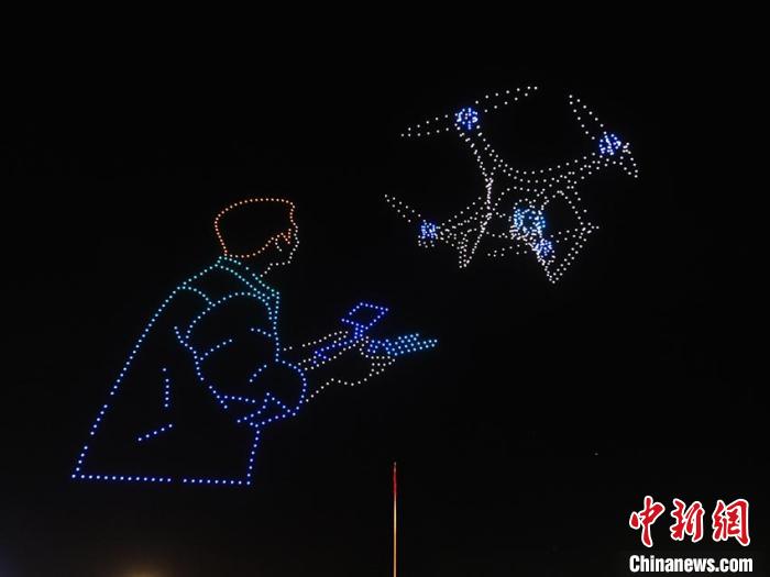 ドローン1千機が長春の夜空に舞う！　吉林省