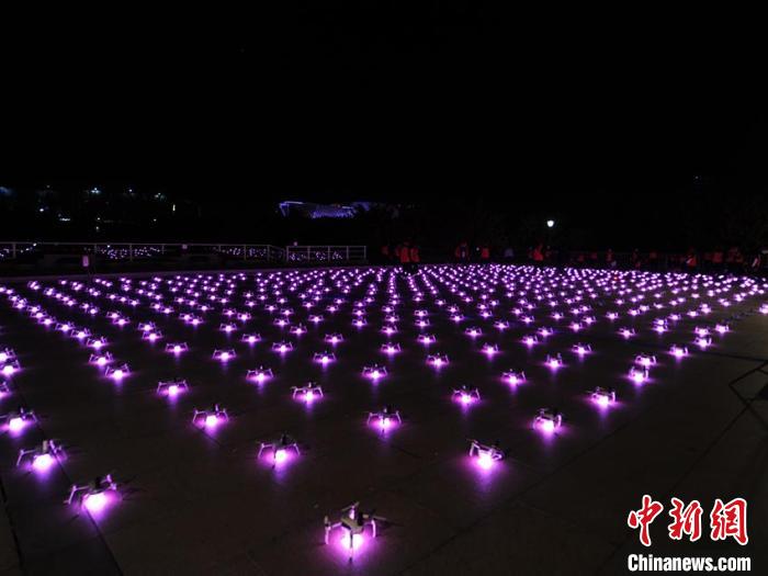 ドローン1千機が長春の夜空に舞う！　吉林省