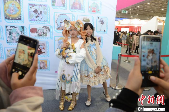 第1回草原アニメ?漫畫カーニバルが內(nèi)モンゴルで開幕