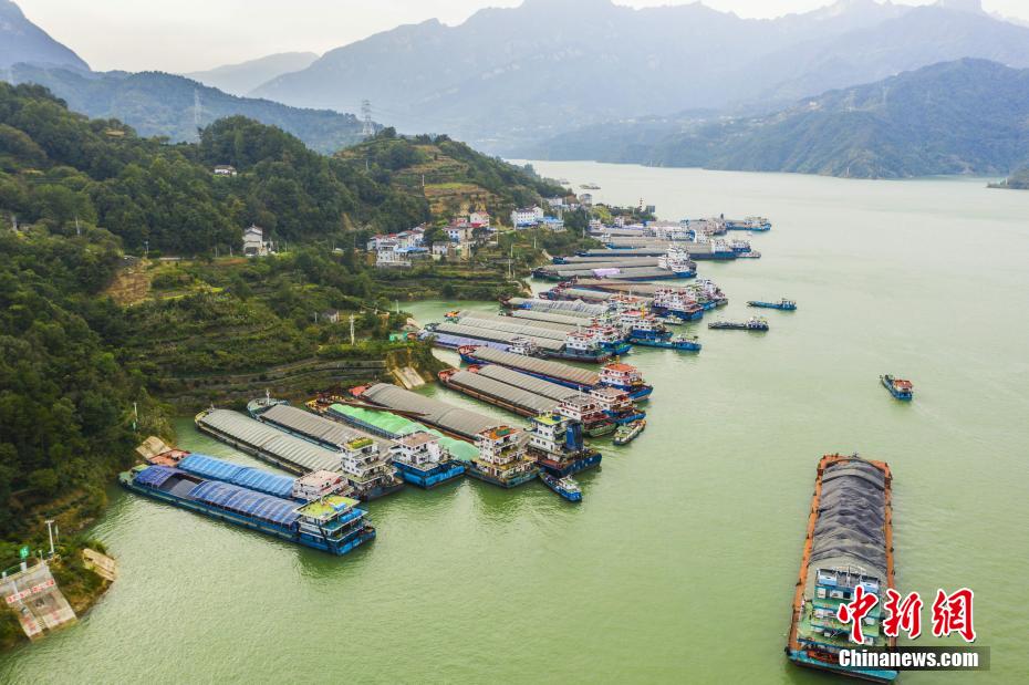 三峽ダム、試験貯水目標(biāo)の175メートルを近く達(dá)成