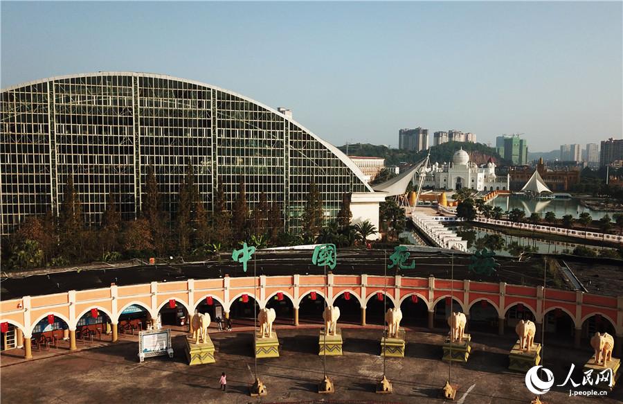 中國でもできる！プカプカ浮遊する「死?！贵w験　四川省遂寧