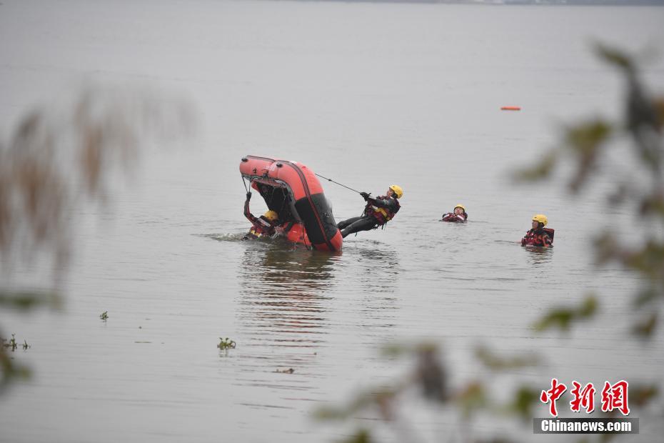 雲南で地域を跨いだ地震救援実動演習を実施