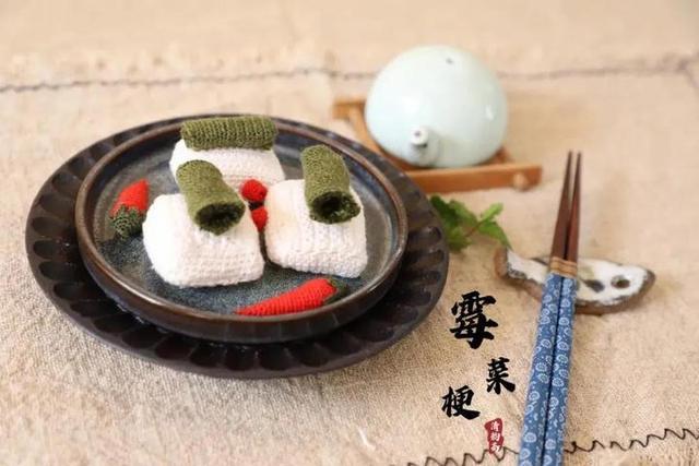 可愛(ài)くて美味しそう！グルメを「編む」女性教師　浙江省紹興