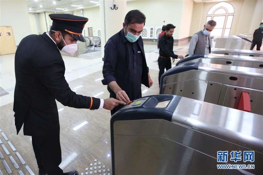 乗客迎えたパキスタン初の地下鉄　中國企業(yè)が建設(shè)請け負(fù)う