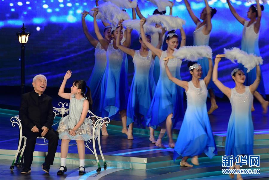 第33回中國映畫金鶏賞映畫音楽會?開幕式開催　福建省廈門