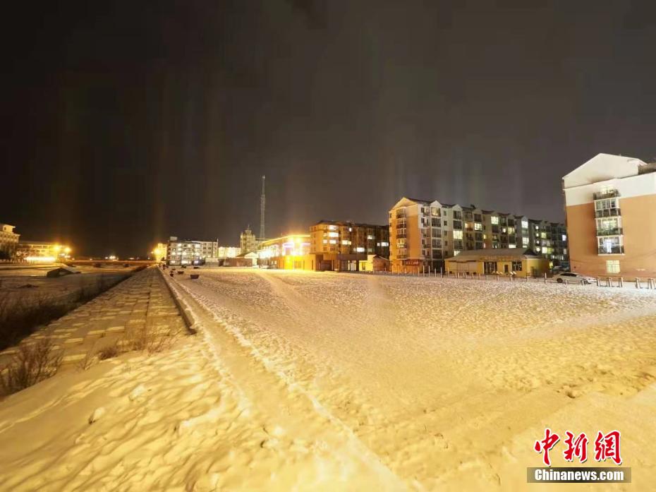 中國(guó)の極寒地で「漁火光柱」現(xiàn)象再び　內(nèi)モンゴル