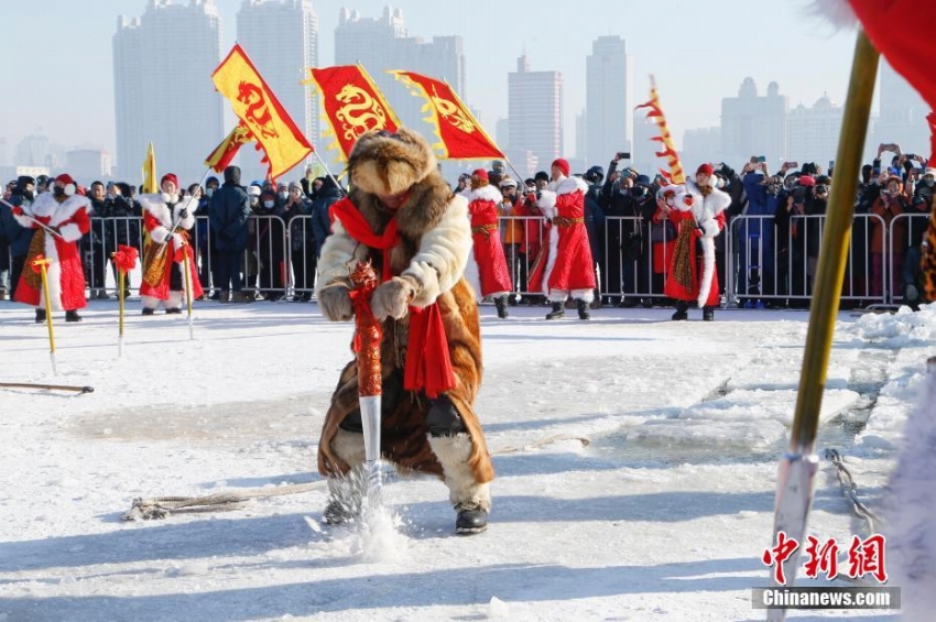 第2回ハルビン採氷祭り開幕　黒竜江省