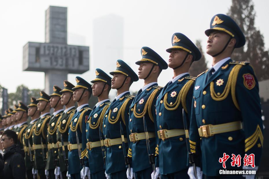 江蘇省南京で「南京大虐殺犠牲者國(guó)家追悼式典」　黙とう捧げ、犠牲者を追悼