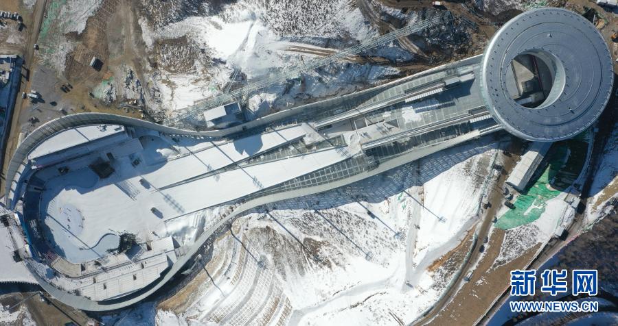 河北省第2回氷雪運(yùn)動(dòng)會(huì)が開幕　「雪如意」初公開