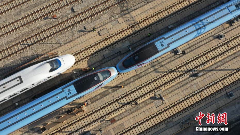 高速列車の新型「復(fù)興號」、まもなく雲(yún)南省で運用開始　車內(nèi)Wi-Fiサービスも