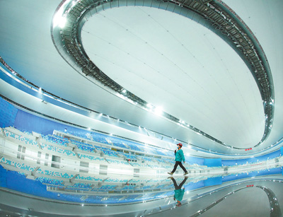 國家スピードスケート館「氷のリボン」が完成　北京