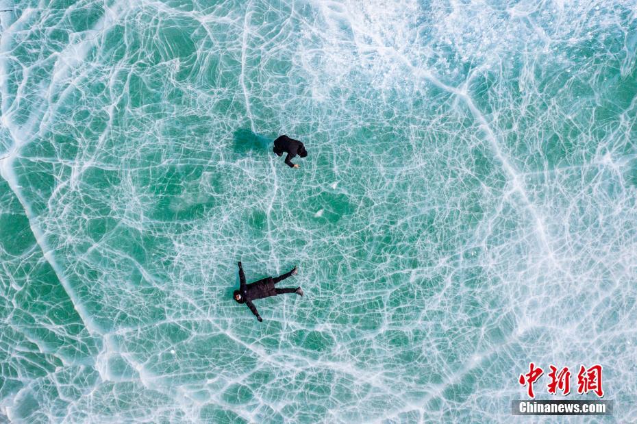 ウィンタースポーツの楽しさを堪能　チベット