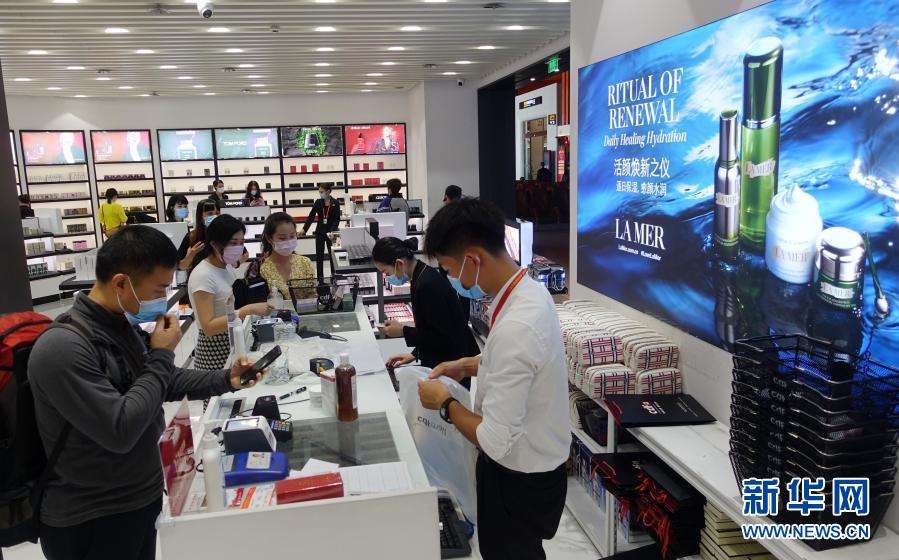 離島免稅店3店舗がオープン　海南省三亜