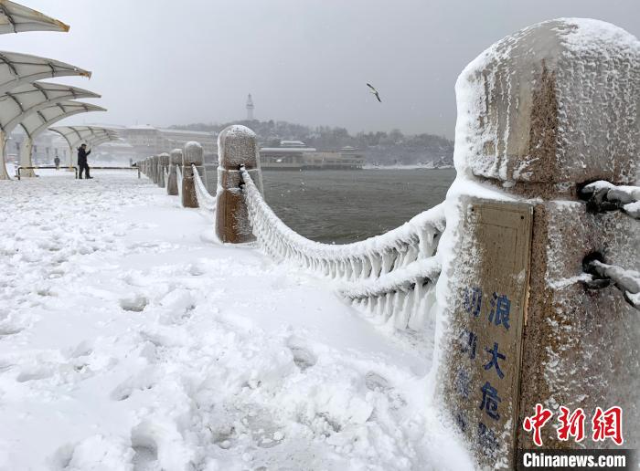 山東省煙臺(tái)で大雪や豪雪　まるで北極圏?。?></a></td></tr><tr><td class=