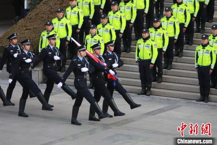 上海の公安當(dāng)局が初の「中國人民警察節(jié)」祝賀イベントを開催