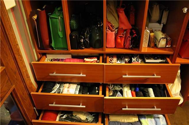 成都の退役軍人、「片づけ屋」で月収1萬元以上に　四川省