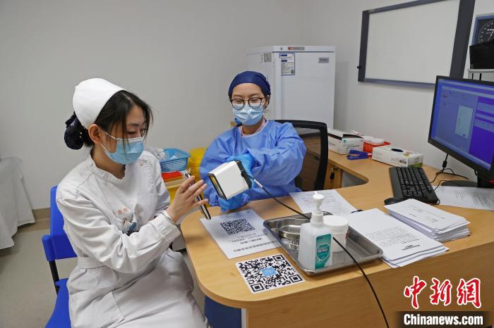 上海市の醫(yī)療関係者が新型コロナワクチンを接種