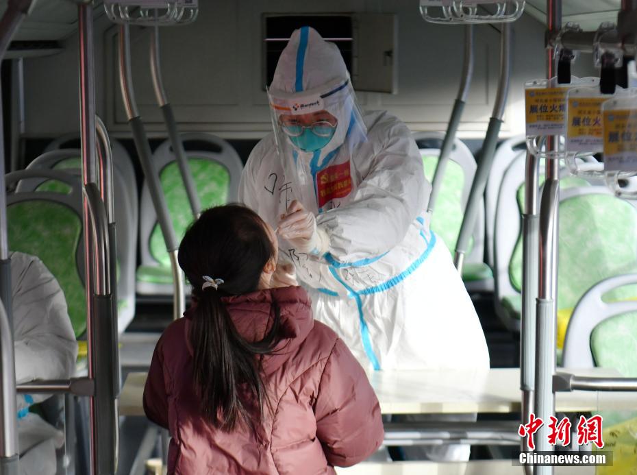 石家荘市の全市民を?qū)澫螭趣筏?回目のPCR検査の様子とは？　河北省