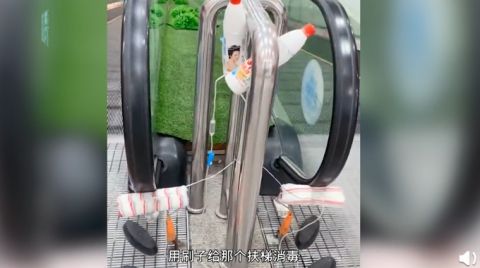 山東省のスーパー、エスカレーターの手すり消毒に「點(diǎn)滴」方式を採(cǎi)用